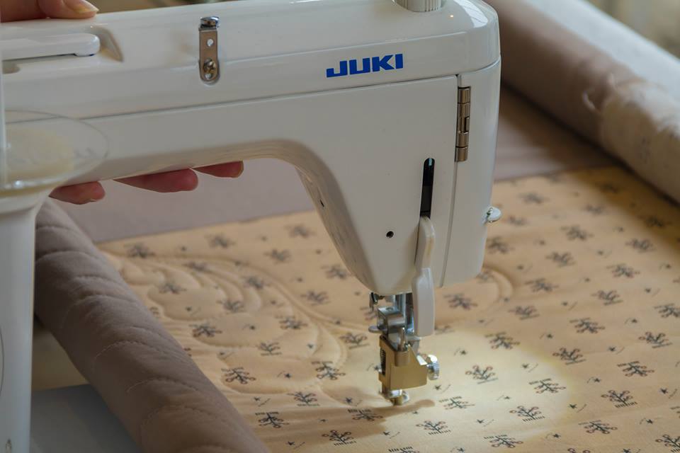 quilting detail with the Juki TL QVP Mini straight stitch