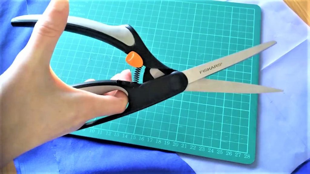 Fiskars spring-action scissors - {creative chick}